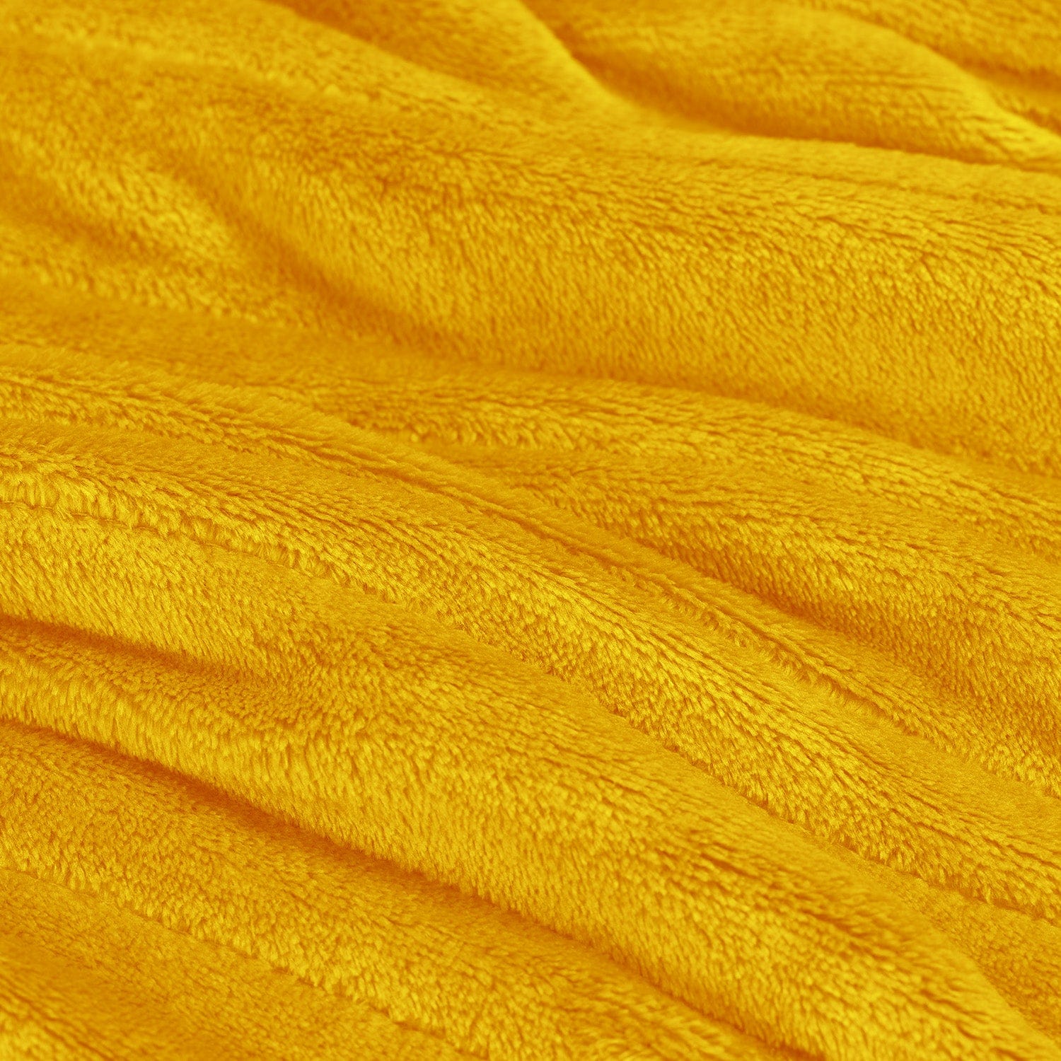 Fleece & Sherpa Electric Heated Throw - mustard - Image 4